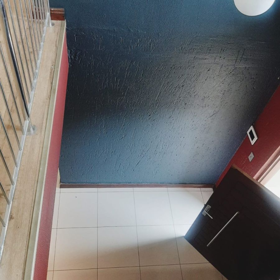 7 Bedroom Property for Sale in Amalinda Eastern Cape